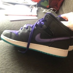 Nike Air Jordan’s Size 7Y